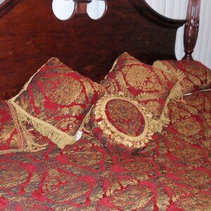 Croscill  Imperial 15" square  decorative pillow